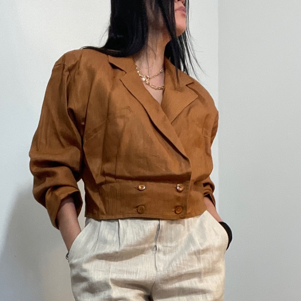 Linen Double Breasted Cropped Structure Jacket - Picture 9 of 16